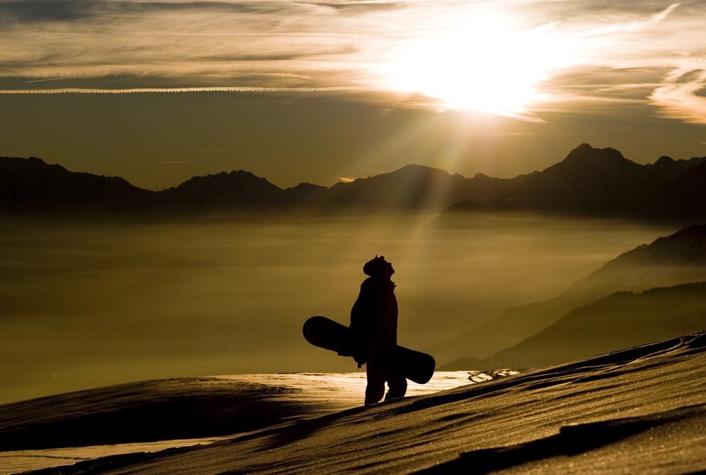 Chalet Des Alpes - Sunset View - Кранс Монтана Екстериор снимка
