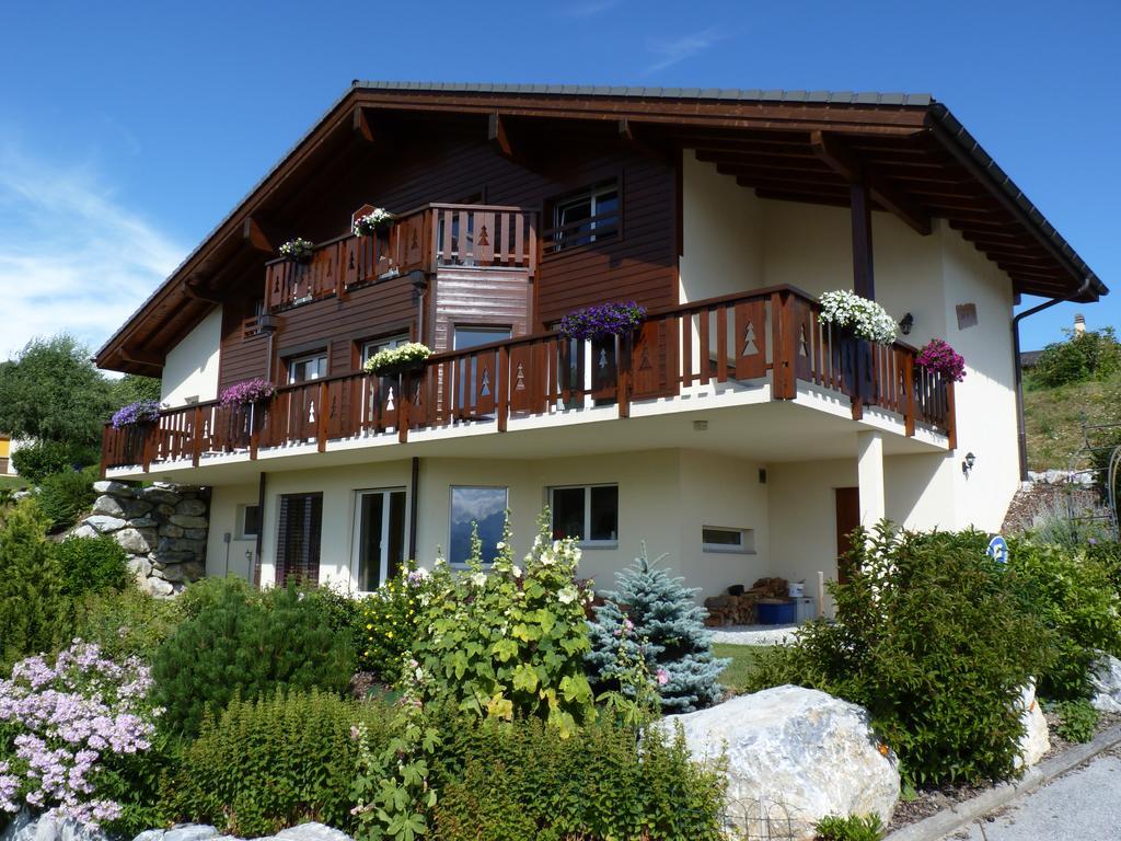 Chalet Des Alpes - Sunset View - Кранс Монтана Екстериор снимка