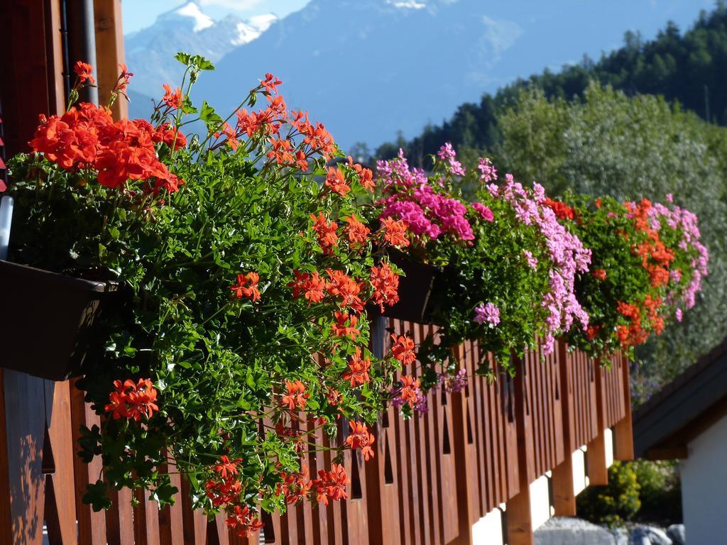 Chalet Des Alpes - Sunset View - Кранс Монтана Екстериор снимка