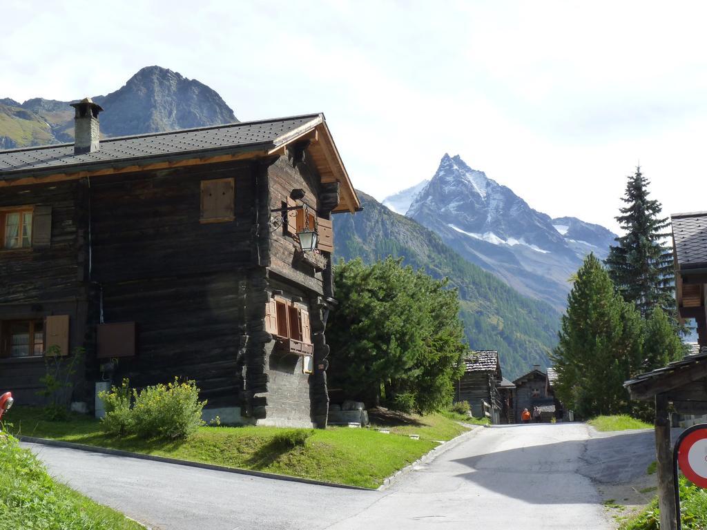 Chalet Des Alpes - Sunset View - Кранс Монтана Екстериор снимка